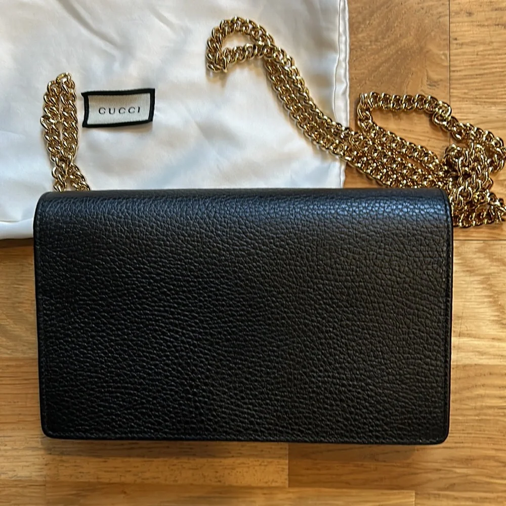 Gucci wallet on chain bag - Picture 3 of 4